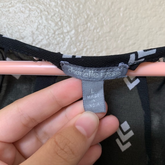 Sheer crop blouse Charlotte Russe - Picture 2 of 5